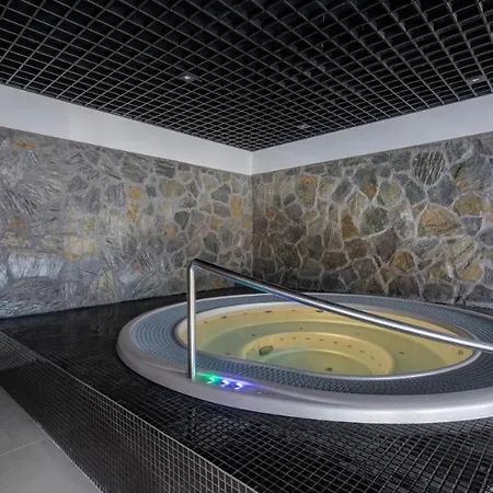 Lägenhet Gorska Odnowa Park